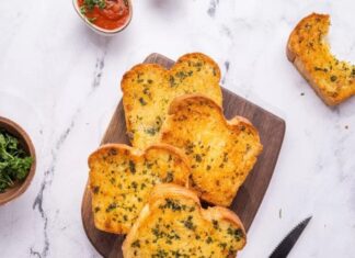 The Secret to Garlic Bread as Good as Your Favorite European Restaurant’s