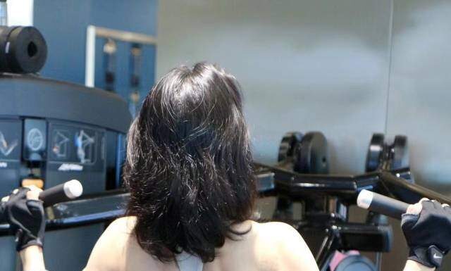 The Ageless Beauty: A Woman in Her 70s With a Figure to Rival a Twenty-Something and a Sense of Style That Gen Z Would Envy