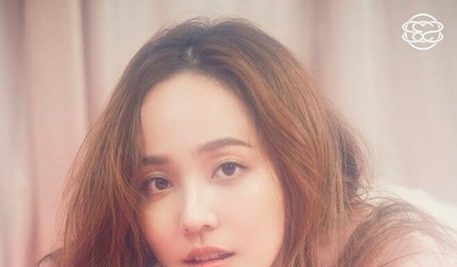 The Everlasting Visual Charm of K-pop’s Eternal Idol: Captivating Hearts and Eyes at 43