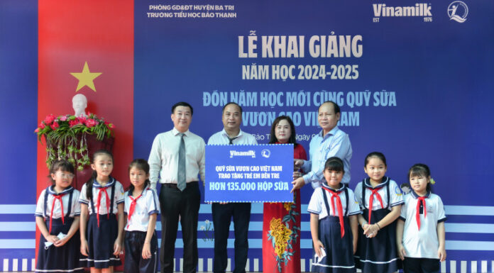 An Unexpected Joy on Opening Day: A Gift for Disadvantaged Students in Ben Tre Province