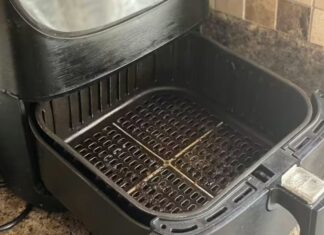The Secret to Removing Oil and Grease From Your Air Fryer With a Common Household Item
