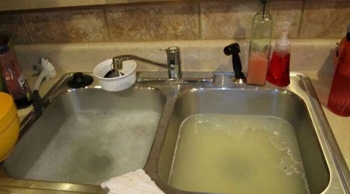 Why You Should Never Pour Hot Water Into Your Kitchen Sink?