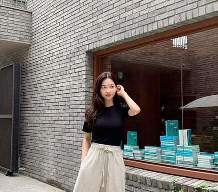 Why Gen-Xers Should Ditch Black Pants: 4 Alternative Styles for a Youthful, Flattering Look