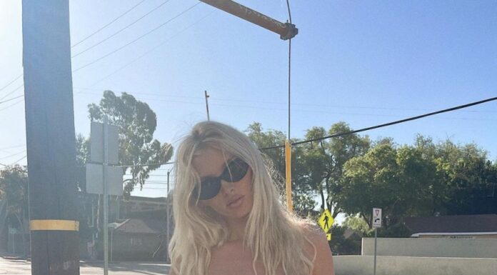 5 Style Tips to Instantly Look Taller with Wide-Leg Pants