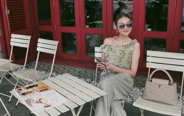 Master the Art of Styling Wide-Leg Pants: Take Cues from these Ageless Vietnamese Beauties