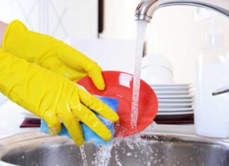 “Super-Fast Dishwashing Tips for a Sparkling, Hygienic Clean”