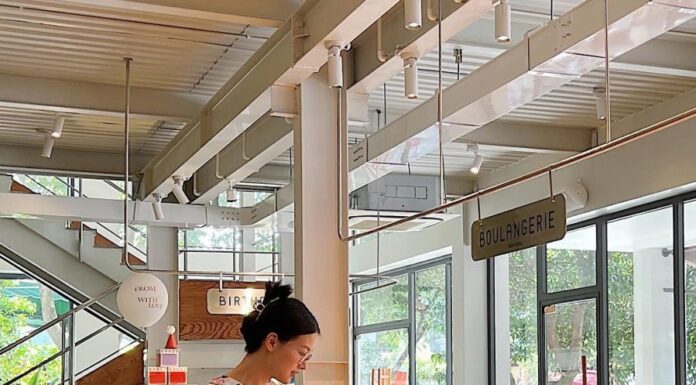 The Ultimate Summer Sandal Styling Handbook: Emulate Vietnam’s Leading Ladies and their Effortless Chic