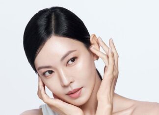 “The Secret to a Glowing Complexion: 5 Reasons Why Serum is a Skincare Essential”