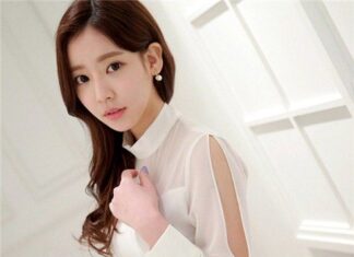 The Five Shirt Styles Every Woman Needs for a Polished Office Look