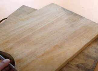 The Ultimate Guide to Reviving Your Moldy Cutting Board: Sun-kissed Sterilization or Boiling Water Bath?