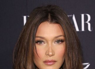 The Ultimate Guide to Hairstyles That Enhance Your Beauty With Long Locks