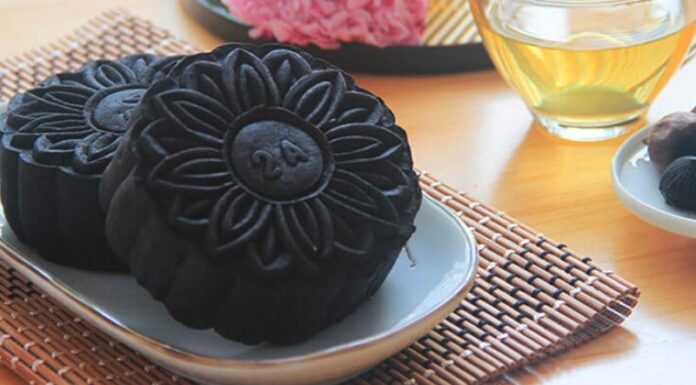 The Ultimate Guide to the Top 8 Black Sesame Mooncakes: A Delectable and Nutritious Treat