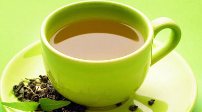 Is Green Tea a Healthy Alternative to Water?