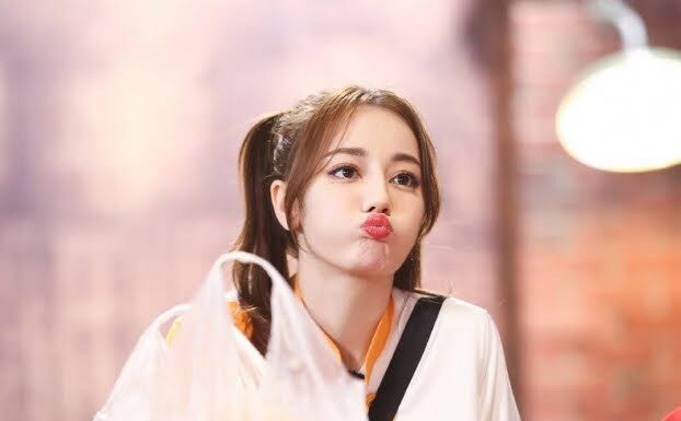 The Ultimate Guide to the Non-Invasive Rejuvenation Trend: Secrets to Turning Back the Clock, Unveiled by Celebrities