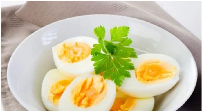 The Perfect Soft-Boiled Egg: A Simple Trick for a Delicious, Crack-Free, and Shell-Free Egg