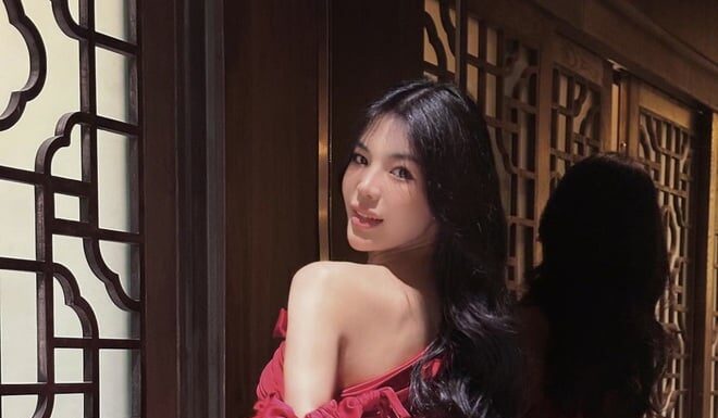 The Ultimate Guide to Feminine Fashion: Ahuong Tuong San’s Favorite Flirty and Figure-Flattering Pieces