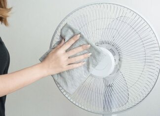 3 Easy Ways to Clean Your Ceiling Fan Without Taking it Apart: A Step-by-Step Guide for a Fresher Home