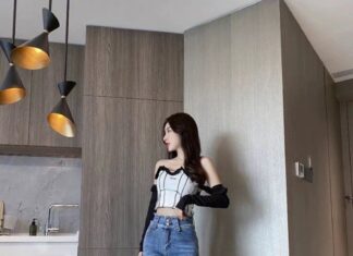 The Ultimate Guide to Choosing the Perfect Pair of Jeans: Transform Your Glutes and Achieve a Peachy, Flattering Look for Any Body Shape