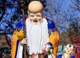 “The Wise Words of the Elders: Uncovering the Meaning Behind the Adage”