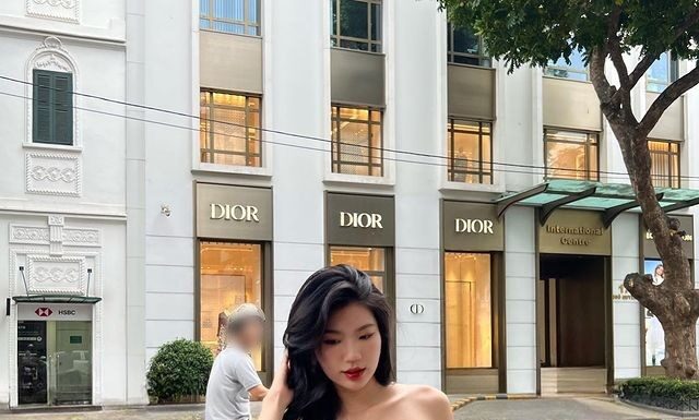 The Alluring Mystery: A Captivating Sight on Hanoi’s Streets