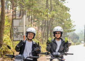 The Boy Who Took His 60-Year-Old Mom on a Road Trip Across Da Lat: A Story of Love and Adventure