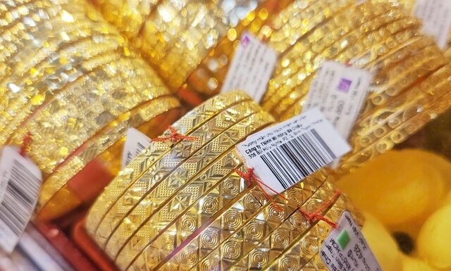 The Golden Opportunity: Unveiling the Sudden Drop in Gold Ring Prices on October 28th