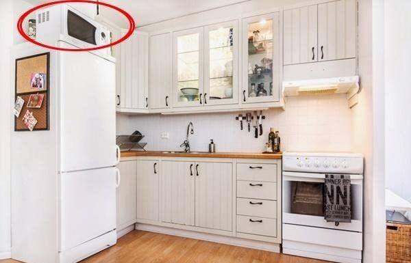 “3 Items in Your Fridge That Could Be Draining Your Wealth: Uncover the Unexpected Connection.”