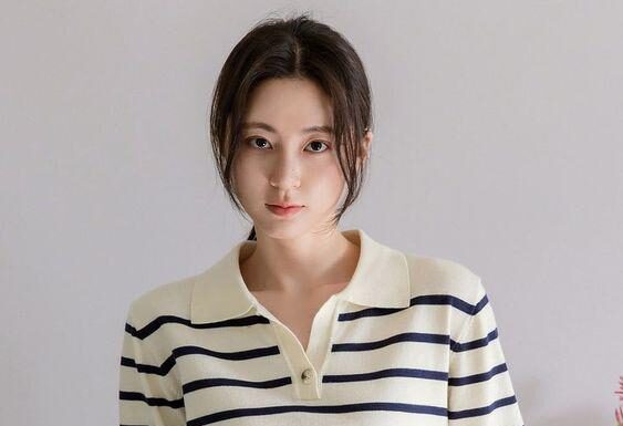 The Ultimate Guide to Styling Striped Polo Shirts: 4 Easy Tips for a Chic and Youthful Look