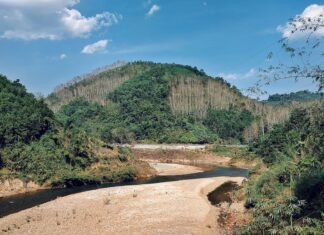 Conquering the “Heavenly Cloud-Hunting Peak of Gui”