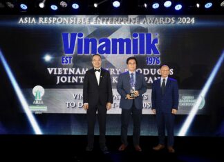 Net Zero Pioneer, Vinamilk Honored at Asia Responsible Enterprise Awards