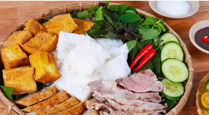 The Ultimate Guide to Making Delicious Vietnamese Vermicelli with Fried Tofu and Shrimp Paste