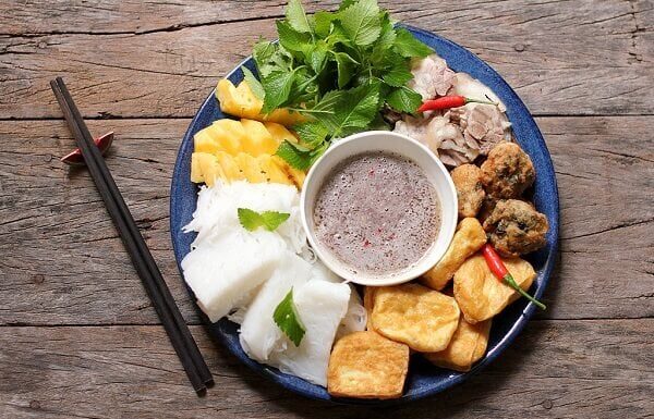 The Ultimate Guide to Making Delicious Vietnamese Vermicelli with Fried Tofu and Shrimp Paste