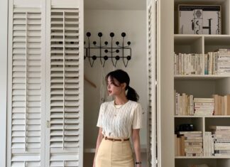 The Ultimate Guide to Power Dressing: 10 Ways to Style Your Skirt and Own the Boardroom