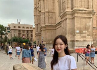 The Latest Trend: Maxing Out on Style with Maxi Skirts – 10 Ways to Rock this Summer’s Must-Have