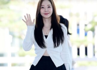 “Summer Style Inspo: Emulate ‘Secretary Kim’s’ Adorable Dress Sense This Season”