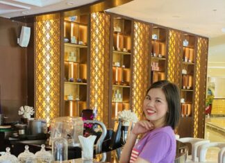 “The Ultimate Weekend Treat: Papaya and Pork Ear Salad with a Tasty Twist”