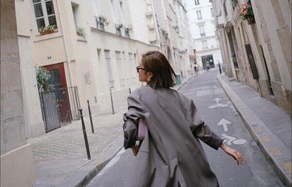 The Ultimate Color Scheme for the Classy Woman: A Guide to Elegant Styling