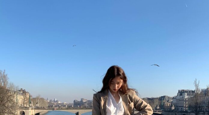 The Ultimate Guide: 4 Types of Pants to Flatter Your Figure with Flat Shoes