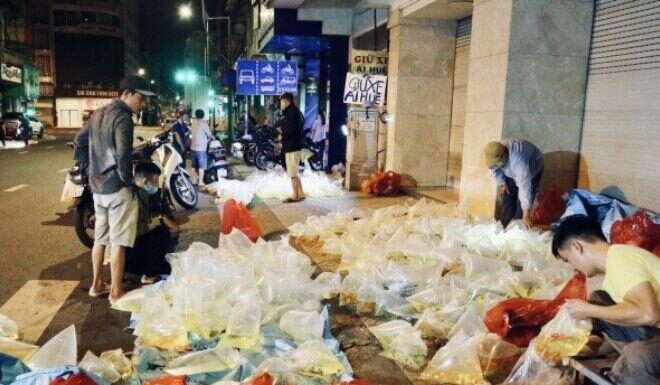 The Heart of Saigon’s 3 a.m. Market: A 50-Year Legacy Built on a Single Trade