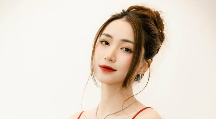 “The Secret to Singer Hoa Minzy’s Flawless, Radiant Skin”