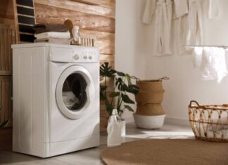 The Magic of Salt: How a Simple Ingredient Can Transform Your Laundry Routine