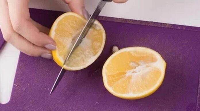 The Ultimate Guide to Cutting Lemons: A Simple Trick to Maximize Flavor and Minimize Mess