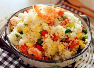 “The Ultimate Guide to Fried Rice: Chef’s Secret to Perfectly Fluffy and Translucent Grains”