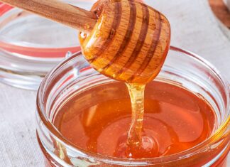 The Ultimate Guide to Honey’s Expiry: Uncover the 4 Tell-Tale Signs of Honey Gone Bad