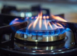 What’s the Faster and More Cost-Effective Option for Cooking: Gas or Induction Stovetops?