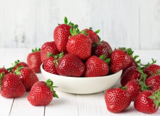 The Ultimate Guide to Strawberry Shopping: How to Spot the Best Berries Like a Pro
Unveiling the Secrets to Distinguish Between the Luscious Local Harvest and the Imposters.