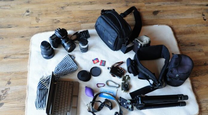 “7 Items You Shouldn’t Pack When Traveling: Essentials That Can Become a Burden”