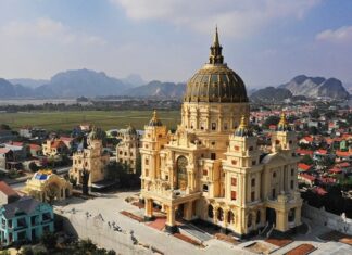 The Golden Palace: A Billion-Dollar Wonder in Southeast Asia, and the Unique Profession of its Owner