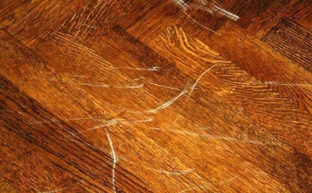 The Ultimate Guide to Fixing Scratches on Wooden Furniture: A Simple, Effective, and Safe Solution Using Household Items.