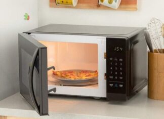 Should You Buy an Air Fryer if You Already Own a Microwave? Understanding the Difference Between These Two Kitchen Appliances.